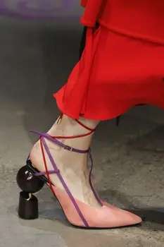 Sestito, новейшие женские сандалии на высоком каблуке с острым носком в странном стиле, Женские сандалии с ремешком на щиколотке, разноцветная обувь для подиума, женские босоножки